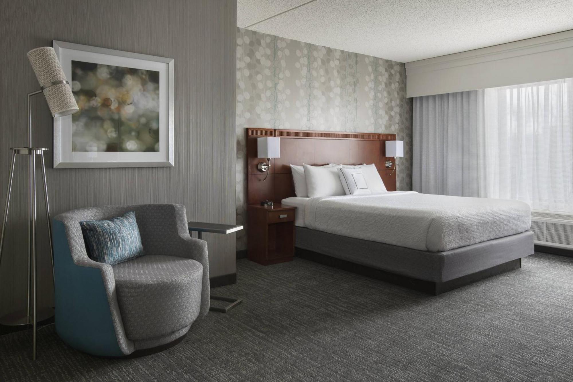 Courtyard Meade Bwi Business District 3*