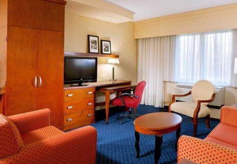 Courtyard Meade Bwi Business District Annapolis Junction